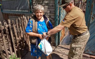 DELIVERING HUMANITARIAN AID TO WAR ZONE
