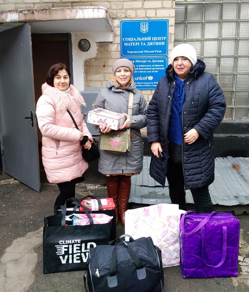 Bonding With Young Mothers