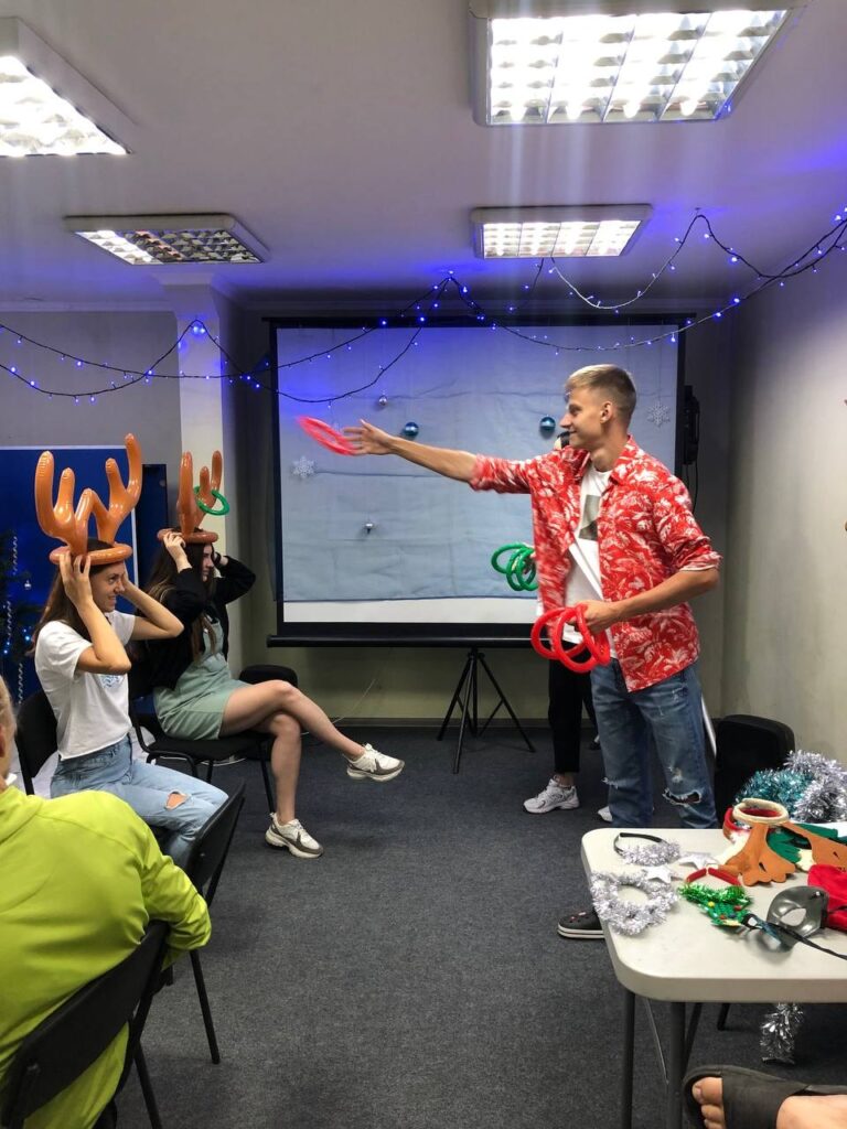 Avdiivka Church, Christmas In September