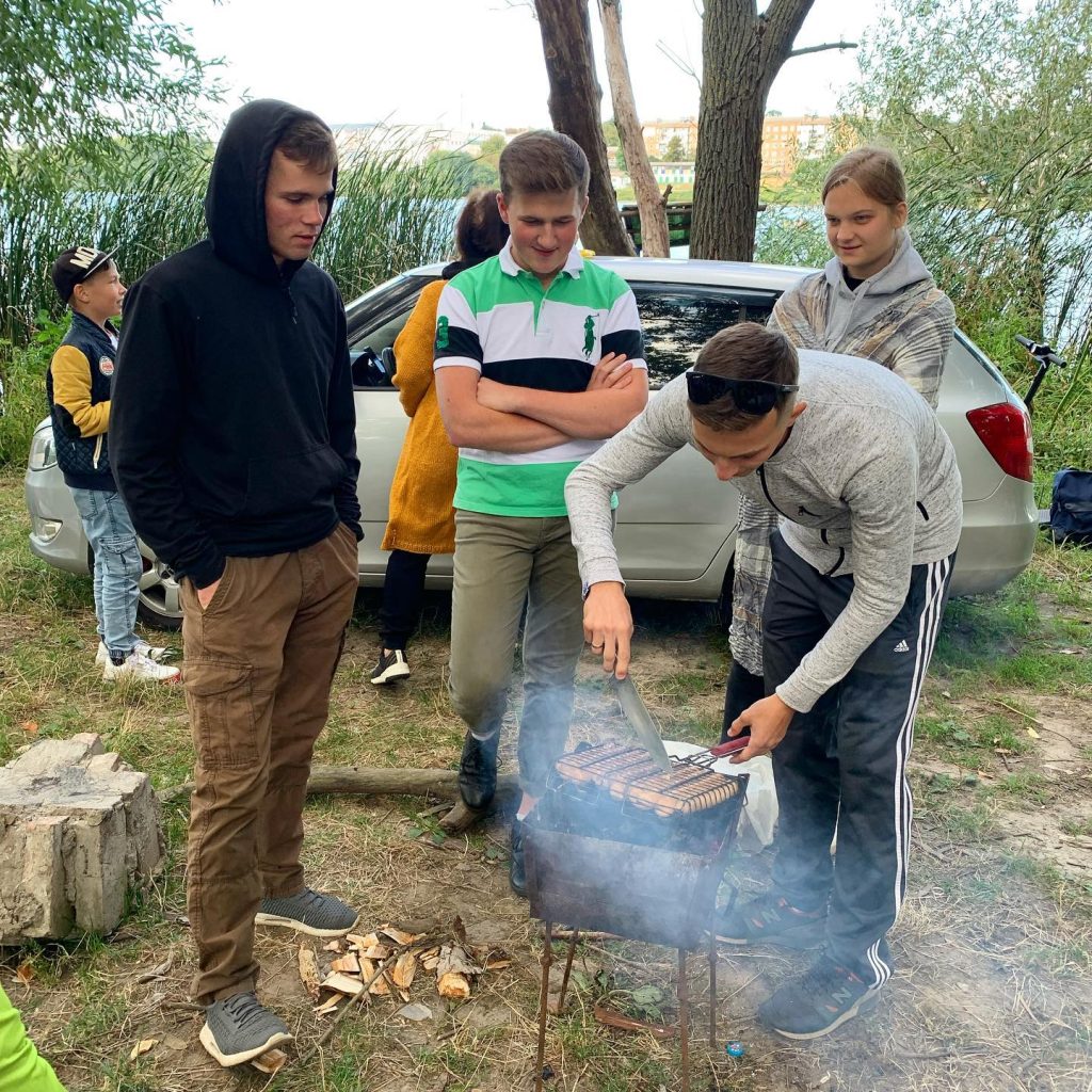 Picnic - Uman Church 