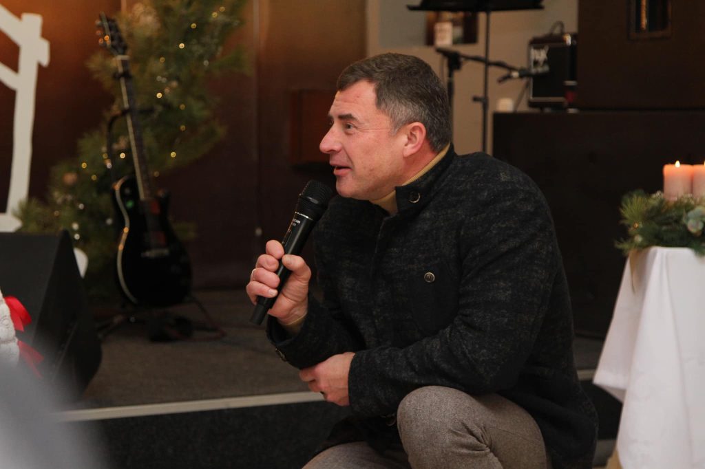 Christmas Service +themed Performances