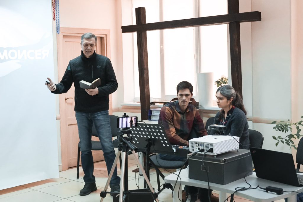 Kyiv Church Worship Kyiv Church Worship