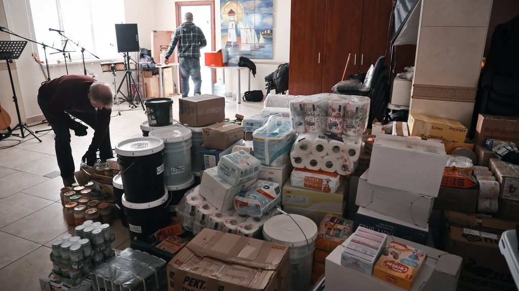 Uman Church Helps Kyiv Uman Church Helps Kyiv