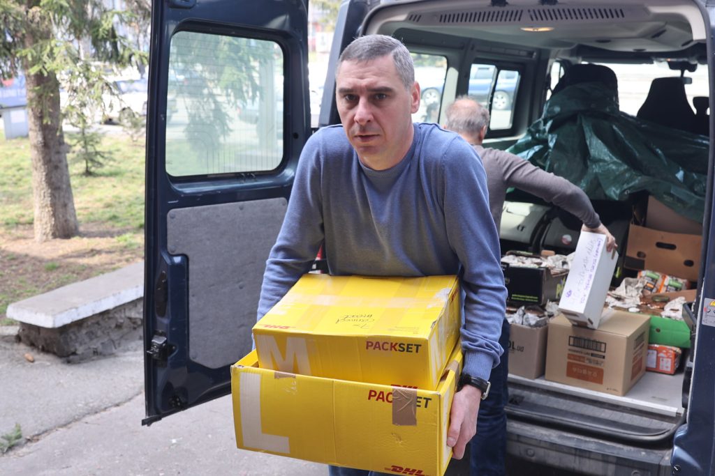 Kyiv Brings Aid To Suburbs (baryshivka) Kyiv Brings Aid To Suburbs (baryshivka)