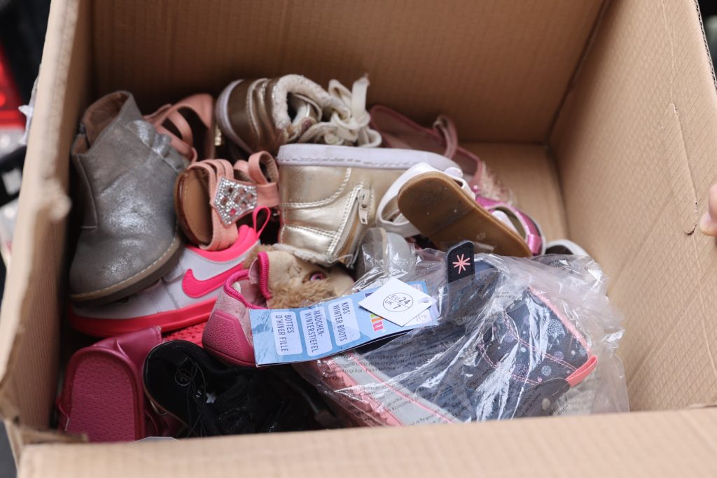 Kyiv Brings Aid To Suburbs (baryshivka) Kyiv Brings Aid To Suburbs (baryshivka)
