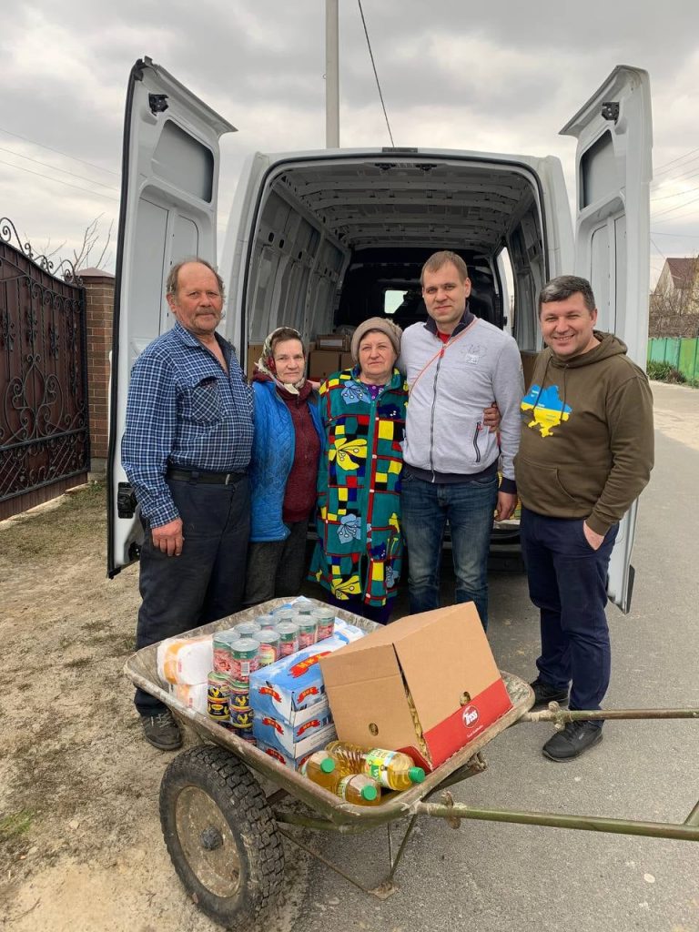 Lviv Brings Supplies To Gostomil Lviv Brings Supplies To Gostomil