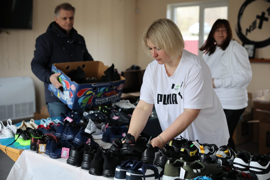 Uman Distributes Shoes Uman Distributes Shoes