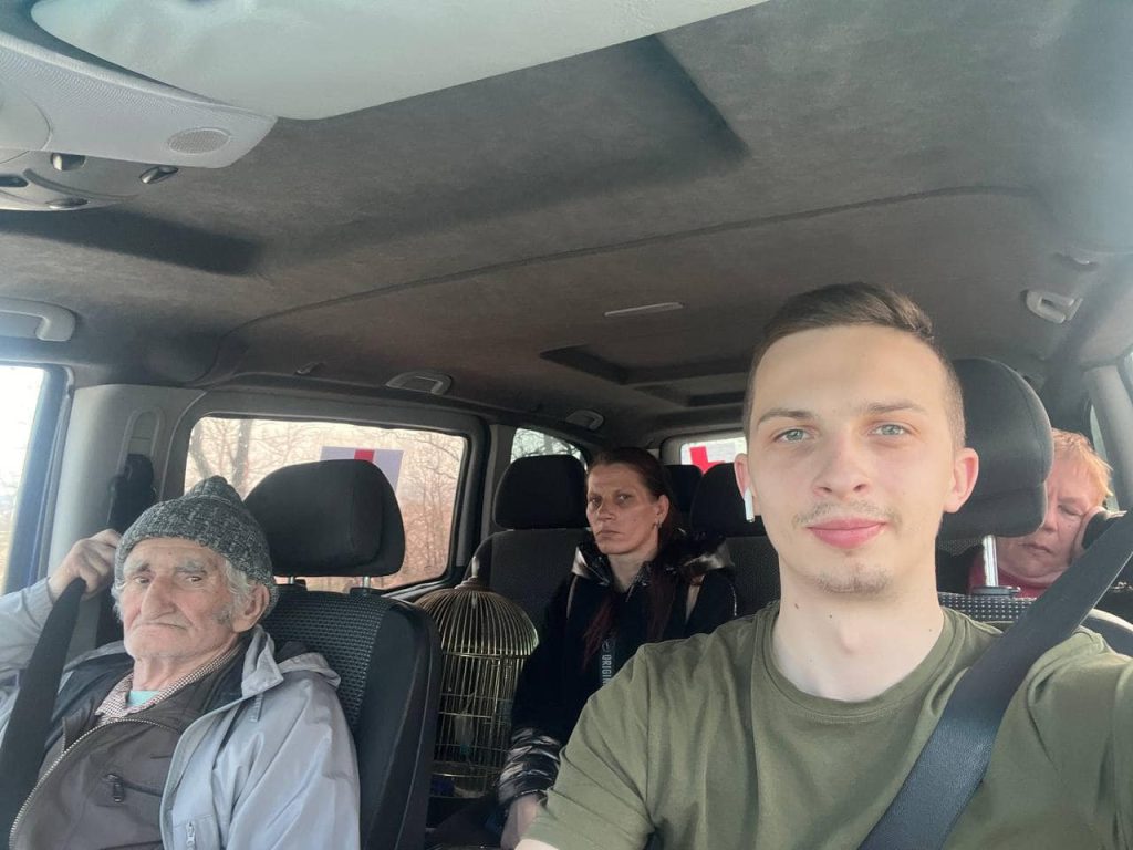 Uman Evacuates Ukrainians From South East Uman Evacuates Ukrainians From South East