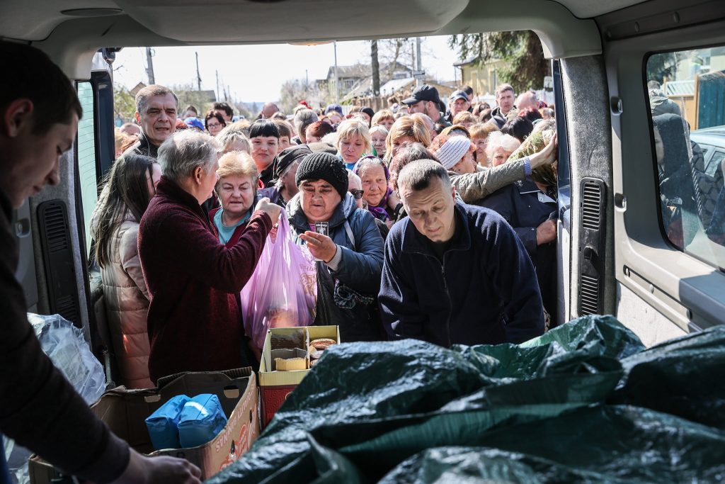Kyiv And Cherkasy Deliver Humanitarian To Kyiv Outskirts Kyiv And Cherkasy Deliver Humanitarian To Kyiv Outskirts
