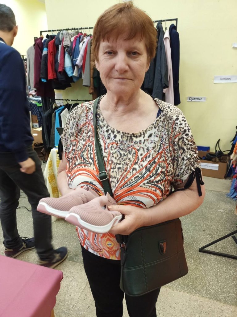Lviv Distributes Needed Shoes Lviv Distributes Needed Shoes