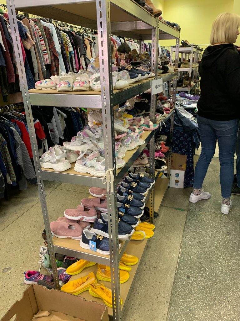 Lviv Distributes Needed Shoes Lviv Distributes Needed Shoes