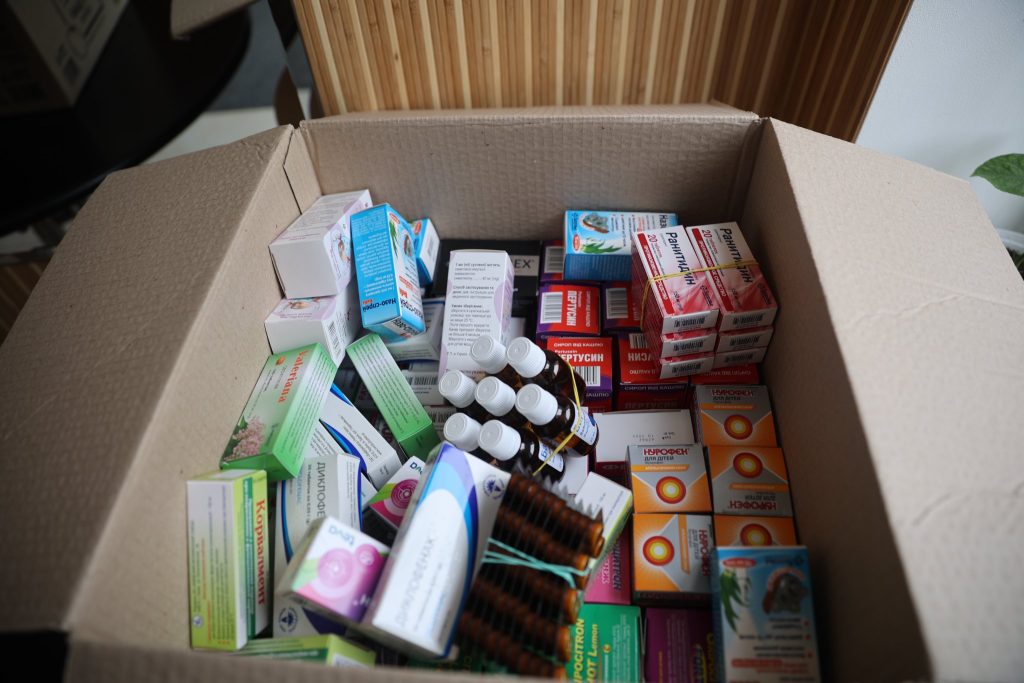 Uman Distributes Food, Medications And Children’s Shoes Uman Distributes Food, Medications And Children’s Shoes