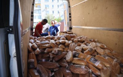 Uman distributes food, medications and children’s shoes