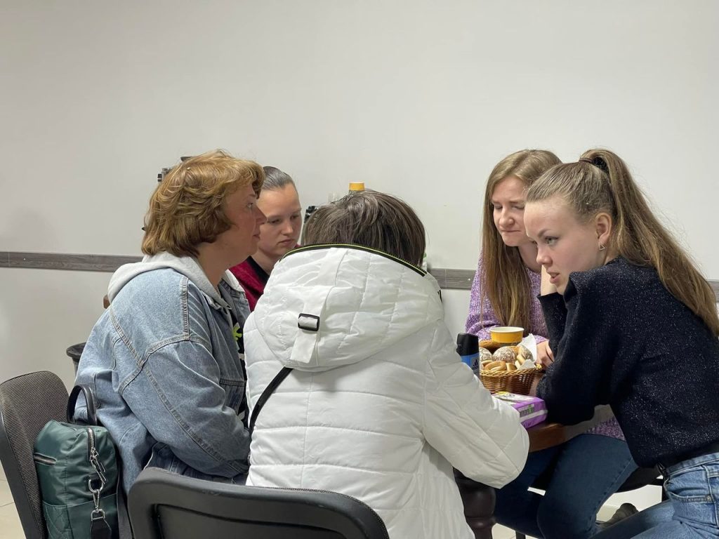 Uman Church Gives Food And Socialization To Refugees Uman Church Gives Food And Socialization To Refugees