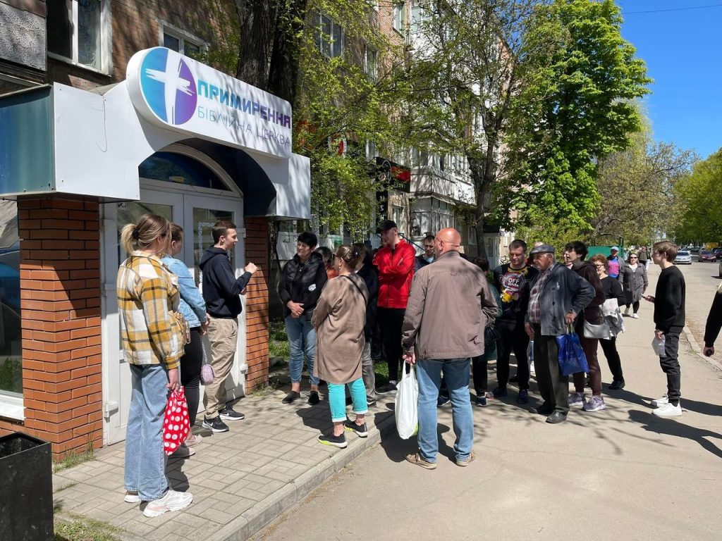 Uman Church Gives Food And Socialization To Refugees Uman Church Gives Food And Socialization To Refugees