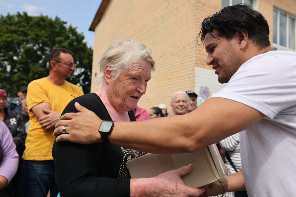 Kyiv Church Distributes Food Packages In Ivanivka, Budy, And Sloboda Villages, Chernihiv Region Kyiv Church Distributes Food Packages In Ivanivka, Budy, And Sloboda Villages, Chernihiv Region