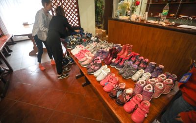 Uman Church distributing shoes to internally displaced kids