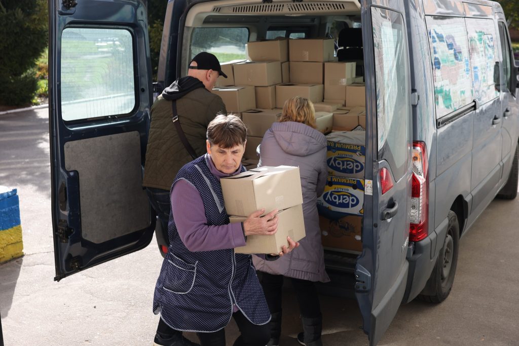 Kyiv Brings Humanitarian Aid To The Chernihiv Region