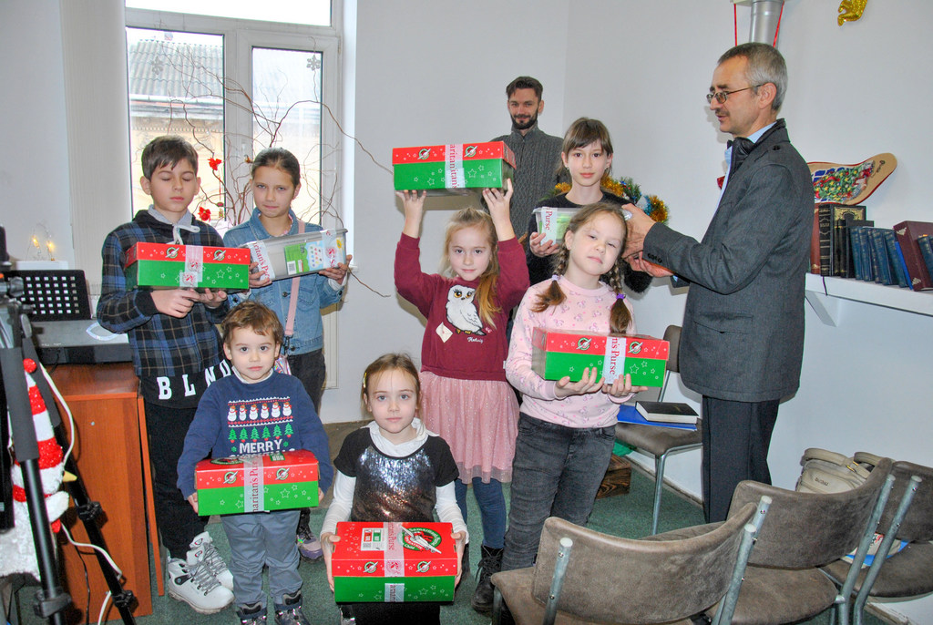 Lviv Gives Out Christmas Gifts To Kids Lviv Gives Out Christmas Gifts To Kids