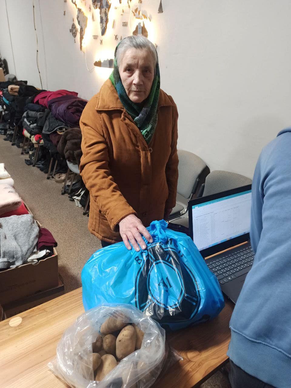 Elderly Women Receives Package At Humanitarian Hub In Uman Elderly Women Receives Package At Humanitarian Hub In Uman