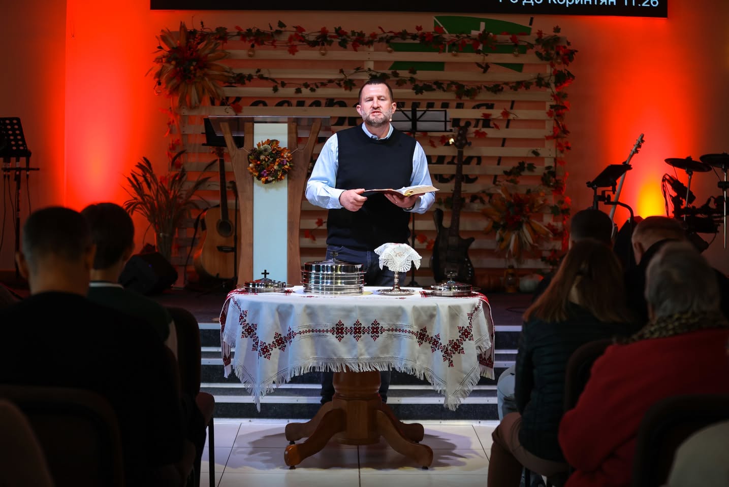 Pastor Adresses Congregation Uman Church Pastor Adresses Congregation Uman Church