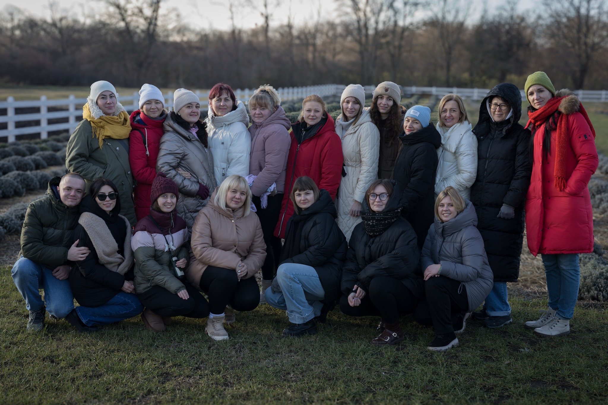Group Picture Of Women S Group Outdoors Group Picture Of Women S Group Outdoors