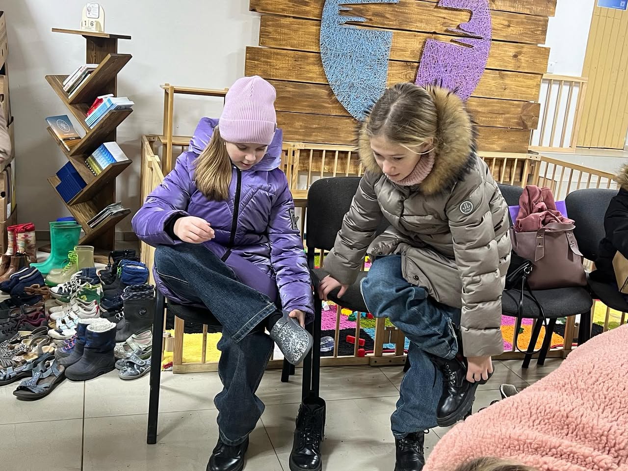 Ukrainian Girls Trying On Shoes Ukrainian Girls Trying On Shoes
