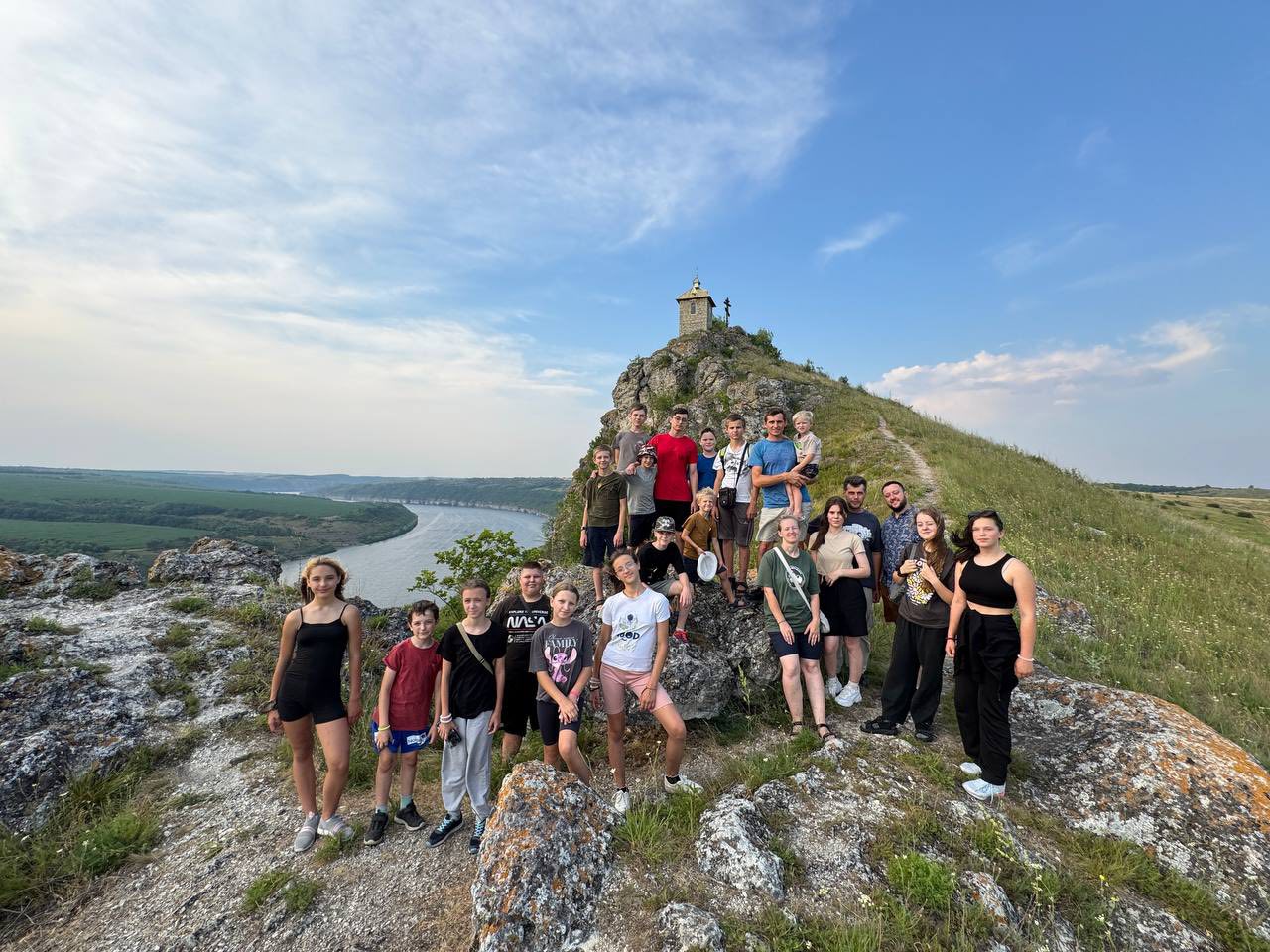 Group Picture On Mountain Top Group Picture On Mountain Top