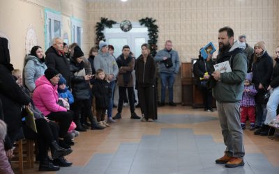 Samar distributing Humanitarian Aid