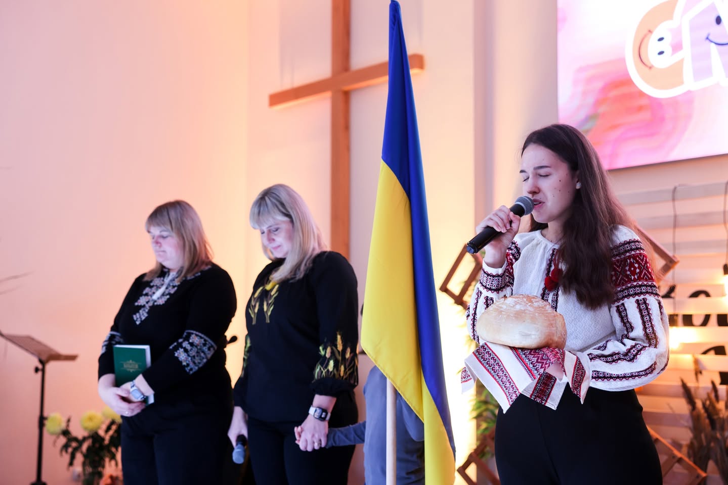 Worship Singers By Ukrainian Flag