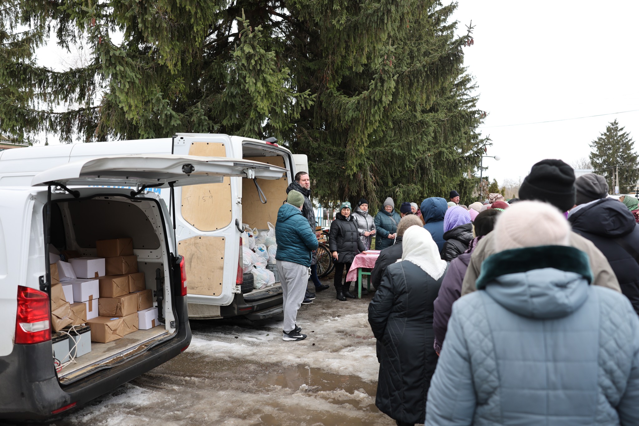 Volunteers From Uman Arrive In Village Volunteers From Uman Arrive In Village
